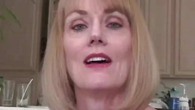 Porno sin registro Golpe con las grandes Tetas de mi tía en la ducha