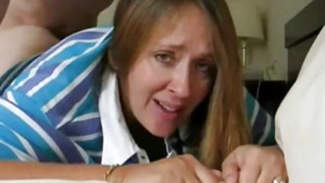 Porno sin registro Morena Adolescente Folla muy rico, hasta que se llena de leche